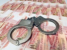Обманул вкладчиков на миллиард рублей