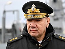 Главком ВМФ РФ Моисеев прибыл с делегацией в Китай