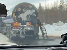 В Якутии в результате ДТП произошел разлив нефтепродуктов на трассе