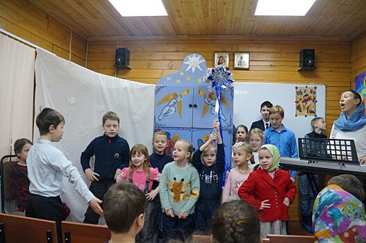 Юные прихожане храма Всех Преподобных Отцев Киево-Печерских показали Рождественский вертеп