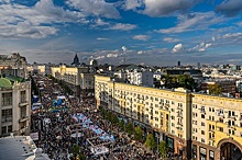 Беляши-пермячи, оркестр без дирижера, акробатика, паркур и бокс: что пользовалось наибольшей популярностью на Тверской в День города