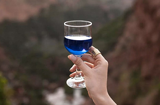 Голубое вино: интересные факты