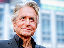 Людей, похожих на его героев, вы бы ненавидели. Майклу Дугласу — 75