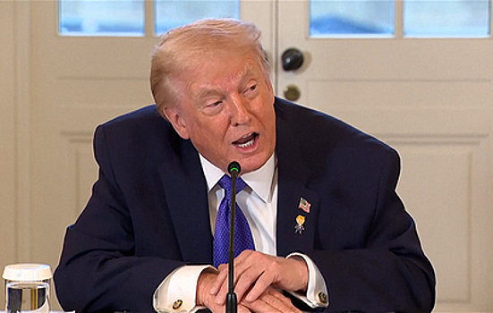 Трамп пригрозил Ирану невиданными по силе ударами