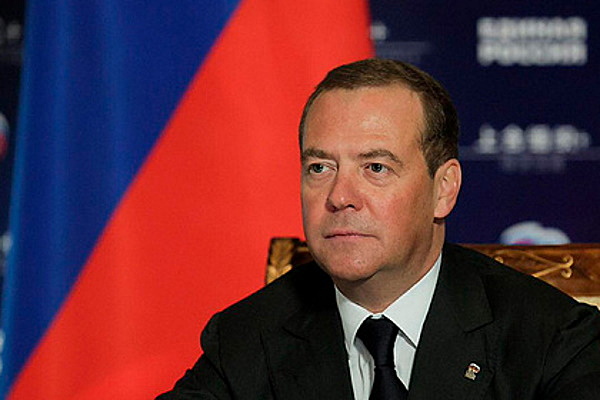 Медведев озаботился ростом преступности среди мигрантов