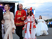 В Саранске форум "Мы вместе!" открылся парадом детских колясок