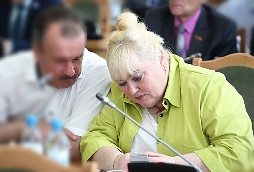 Третьим вице-спикером омского горсовета стала Студеникина: сколько она будет зарабатывать