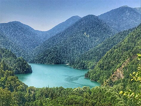 Лучше Италии: самое красивое озеро, куда можно попасть без заграна