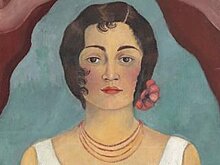«Портрет женщины в белом» Фриды Кало продали на аукционе за $5,8 млн