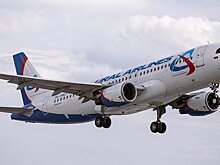 "Уральские авиалинии" опровергли информацию о задымлении в самолете в Пулкове