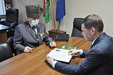 Андрей Дорошенко встретился с автором книги «Живи и помни»