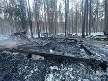 В российском регионе мощный пожар в гостевом доме унес жизни трех человек