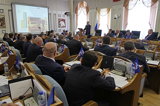 Костромские депутаты решили призвать к ответу руководителей МЧС, Роспотребнадзора и ФСБ