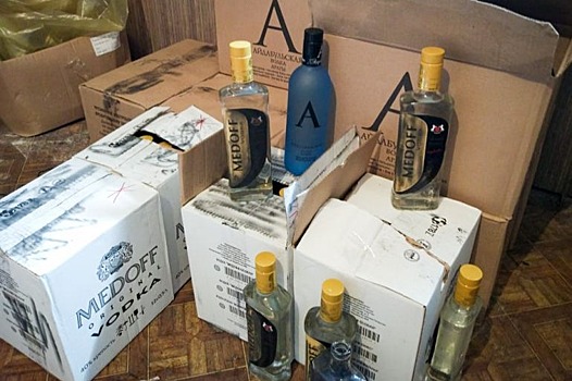В Кабардино-Балкарии изъяли 3 тыс. бутылок с нелегальным алкоголем и 600 л спиртосодержащей жидкости