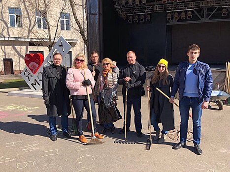 Общегородской субботник прошел в Центральном округе