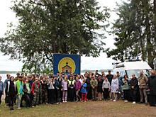 Полицейские и кибердружинники встретились с участниками туристического слёта молодежи новгородской епархии «Иверский городок»