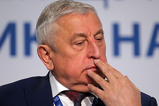 В России потребовали ввести ограничения для восходящих на гору туристов