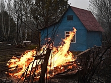 Глава МЧС объяснил запрет сжигать мусор на дачных участках