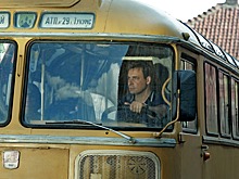 Почему в СССР автобусы красили в желтый