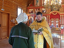 В исправительной колонии Сарапула покрестили трёх осуждённых женщин