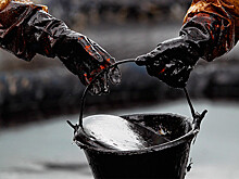 Для рубля санкции важнее нефти