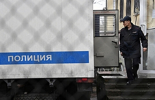 В Петербурге эвакуируют суды