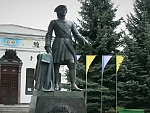 На Украине снесли памятник русскому государю