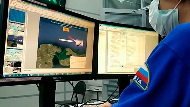 В МЧС раскрыли подробности спасения танкера в Азовском море