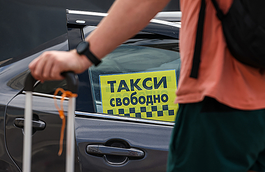 В Кремле призвали доработать законопроект о локализации автомобилей такси