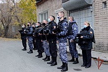 Челябинские росгвардейцы почтили память сослуживца, погибшего при освобождении заложников