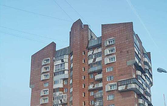 В Нижнем Новгороде девочка упала с 8-го этажа и выжила