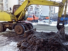 В Барнауле из-за аварии затопило участок ул. Советской Армии