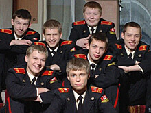 Звезды сериала "Кадетство" провели поединок по правилам ММА