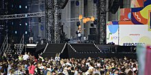 Число пришедших на концертную площадку на Сахарова перевалило за 40 тыс