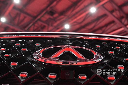 "Даже за полцены никто не будет ждать восемь месяцев": авторынок боится нового удара после утильсбора