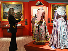 Почти 800 личных вещей династии Романовых привезли в Коломенское