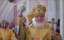 Патриарх Кирилл прокомментировал свое падение на литургии