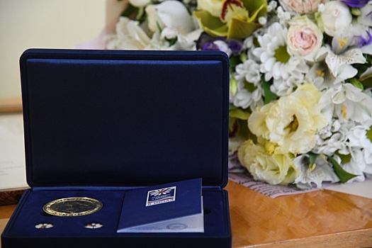 В Волгоградской области 45 пар получили медали «За любовь и верность»