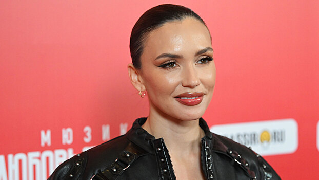 В Госдуме наградили бывшую солистку группы «Серебро»