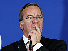 Писториус: ФРГ должна определить свою роль на "геополитической шахматной доске"