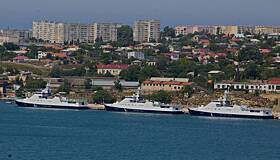 В Севастополе приостановили движение морского транспорта