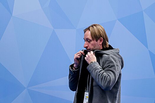 Плющенко — об Юдашкине: ушёл гений и маэстро моды. Спасибо за фантастический костюм для ОИ