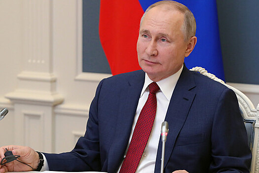 Путин заявил о производстве третьей вакцины против коронавируса в России