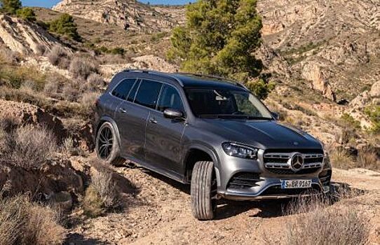 Обновленный Mercedes-Benz GLS показал свои возможности на бездорожье