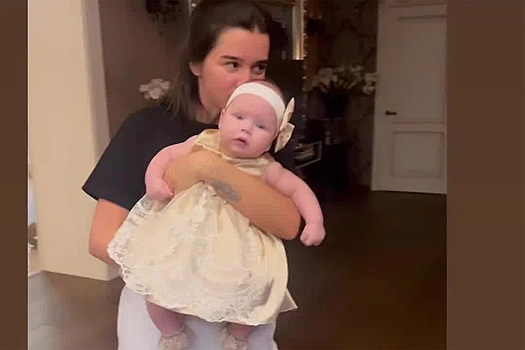 40-летняя Ксения Бородина показала лицо без макияжа