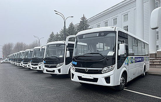 В Нальчике на маршруты вышли более 40 новых комфортабельных автобусов