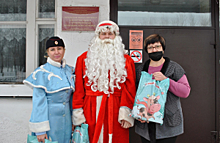 В Тамбовской области Полицейский Дед Мороз и Снегурочка посетили воспитанников Горельской школы-интерната