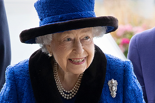 Что смотрит Елизавета II для новогоднего настроения