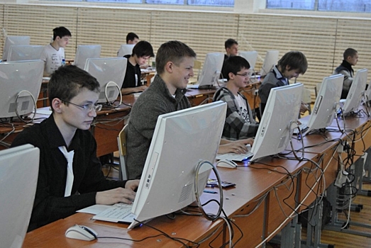 Московские школьники стали лучшими на Всероссийском командном первенстве по программированию