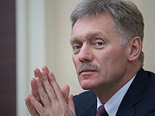Песков отказался комментировать ситуацию с самолетом Ryanair